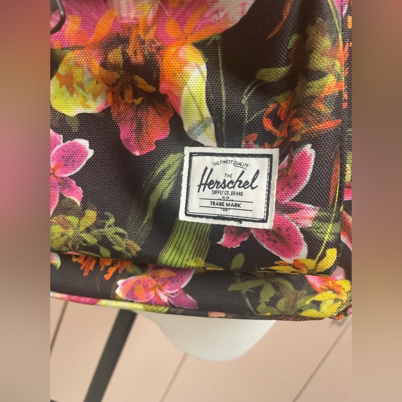 Herschel Supply Co. Jungle Sling crossbody Backpack Hoffman Fabrics - Picture 3 of 10